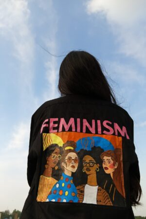 black oversized women shirt